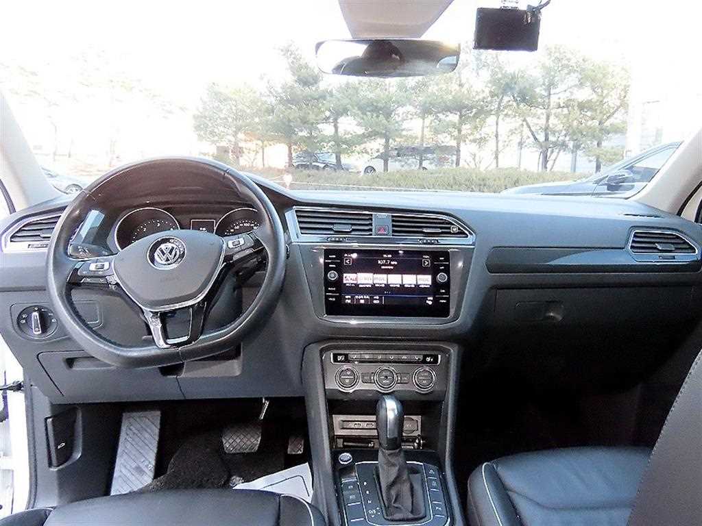 Volkswagen Tiguan - Vista 7