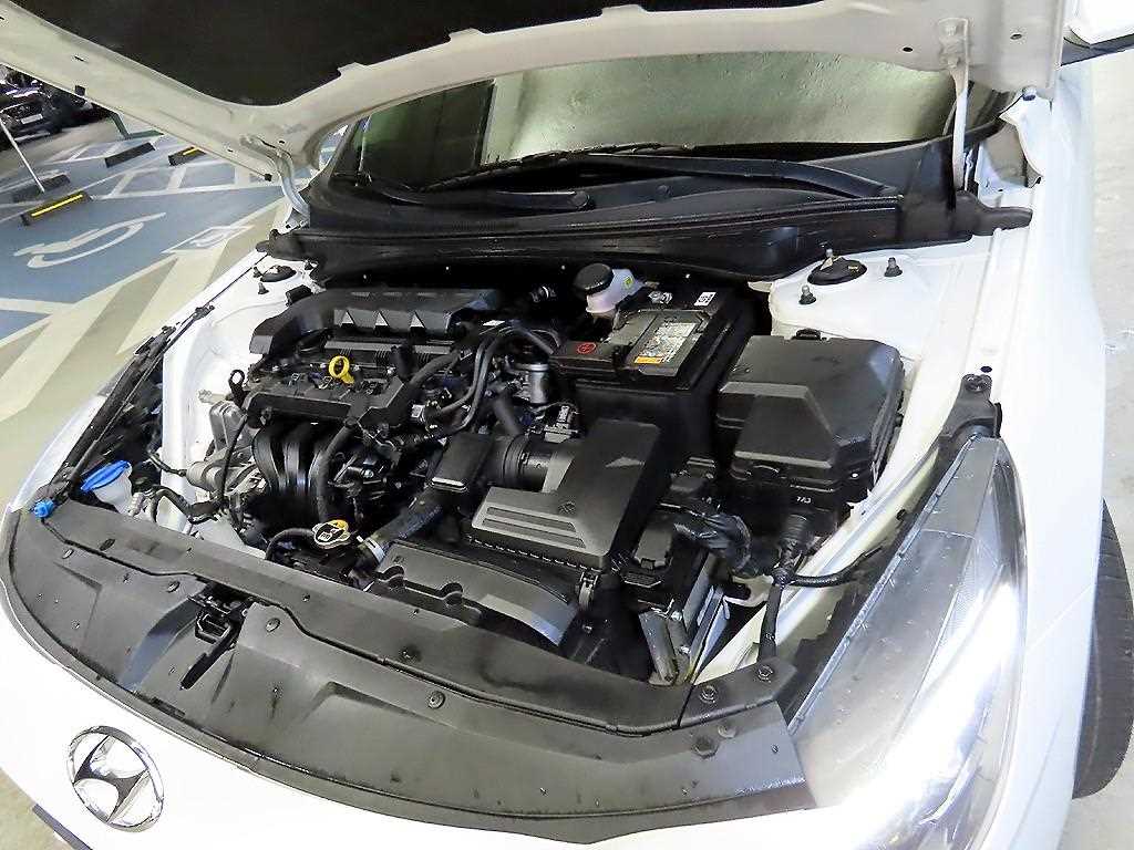 HYUNDAI Avante 2023 Blanco - Importación desde Corea - HF Imports Iquique - Foto 17