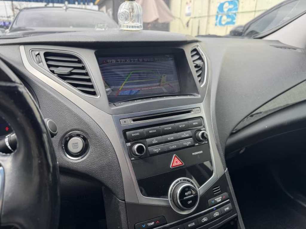 HYUNDAI Grandeur - Vista 8