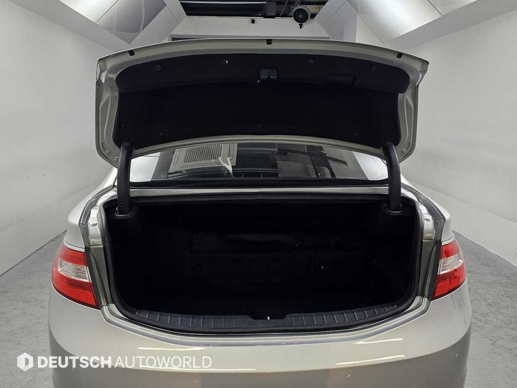 HYUNDAI Grandeur 2014 Plateado - Importación desde Corea - HF Imports Iquique - Foto 20