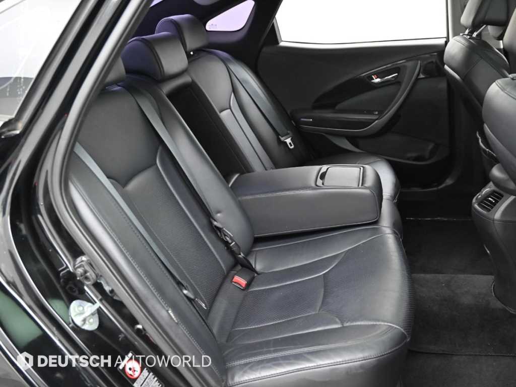 HYUNDAI Grandeur - Vista 12