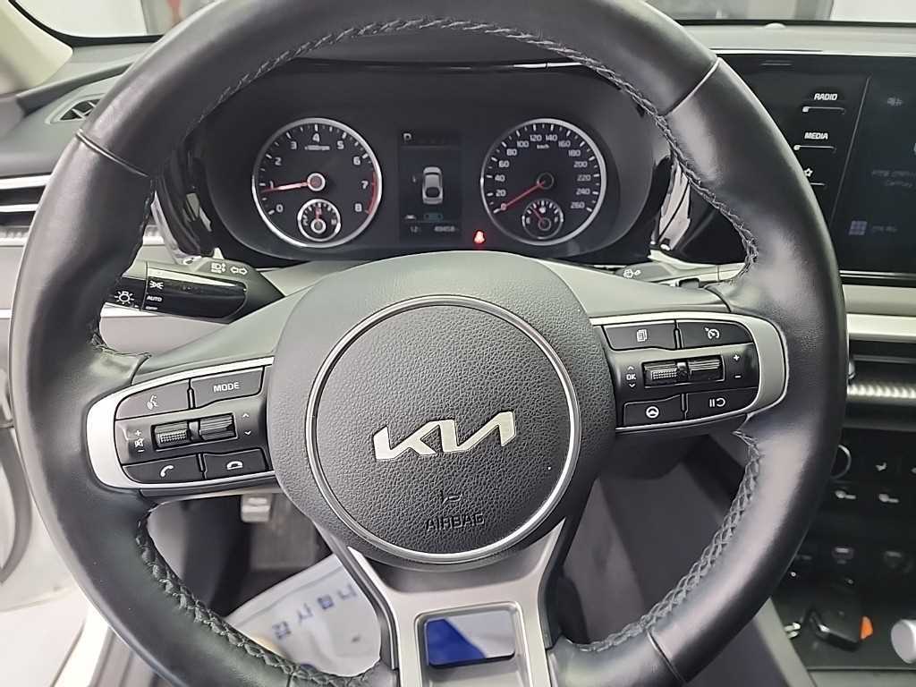 KIA K5 - Vista 9
