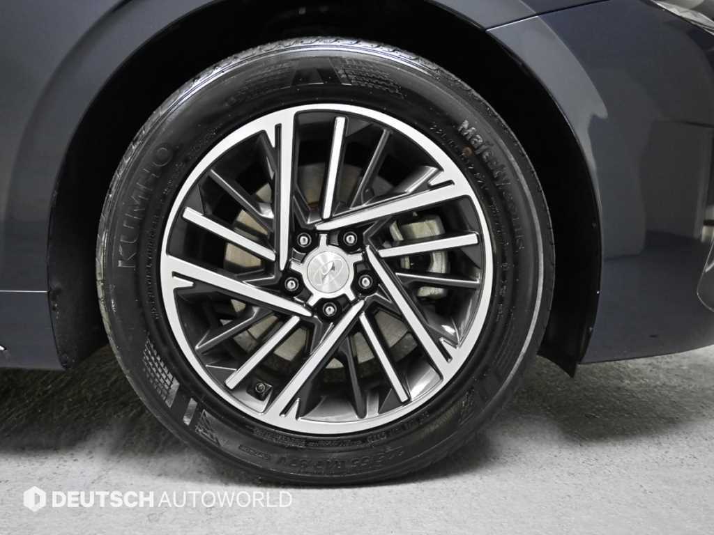 HYUNDAI Grandeur - Vista 5