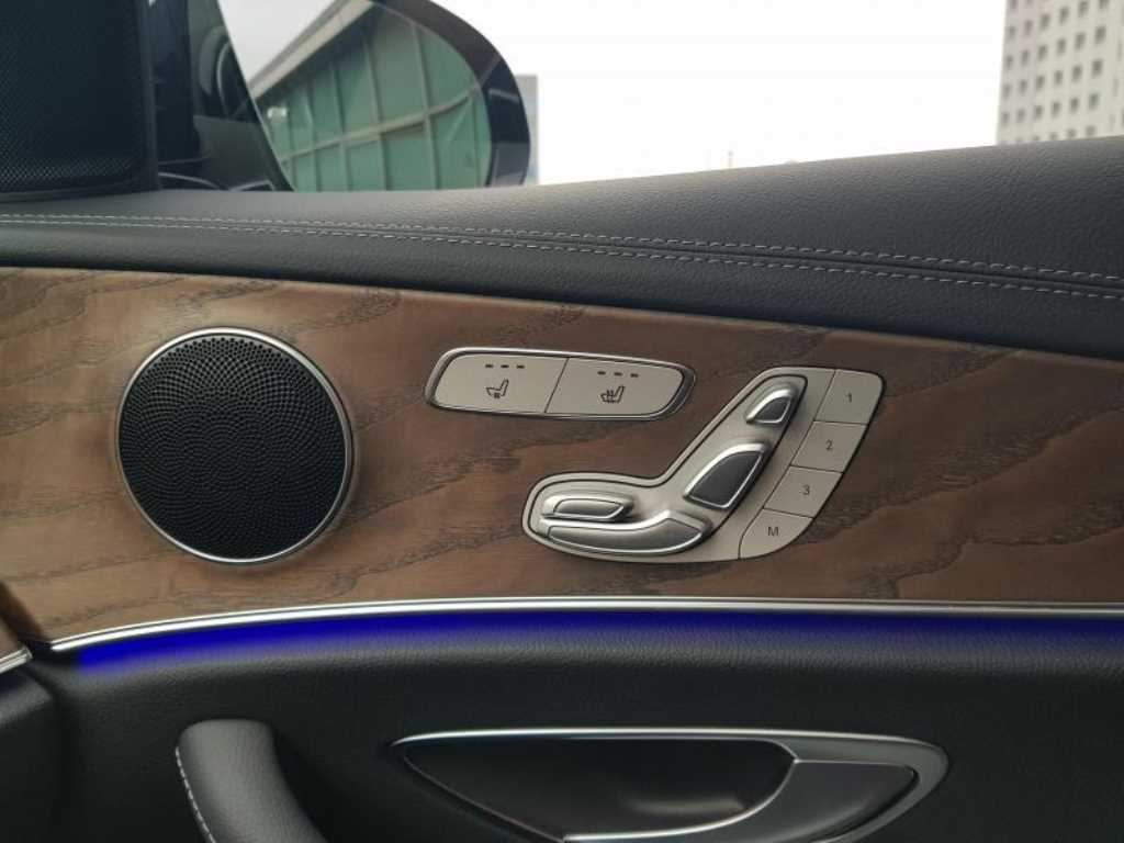 Mercedes Benz E class 2022 Azul - Importación desde Corea - HF Imports Iquique - Foto 19