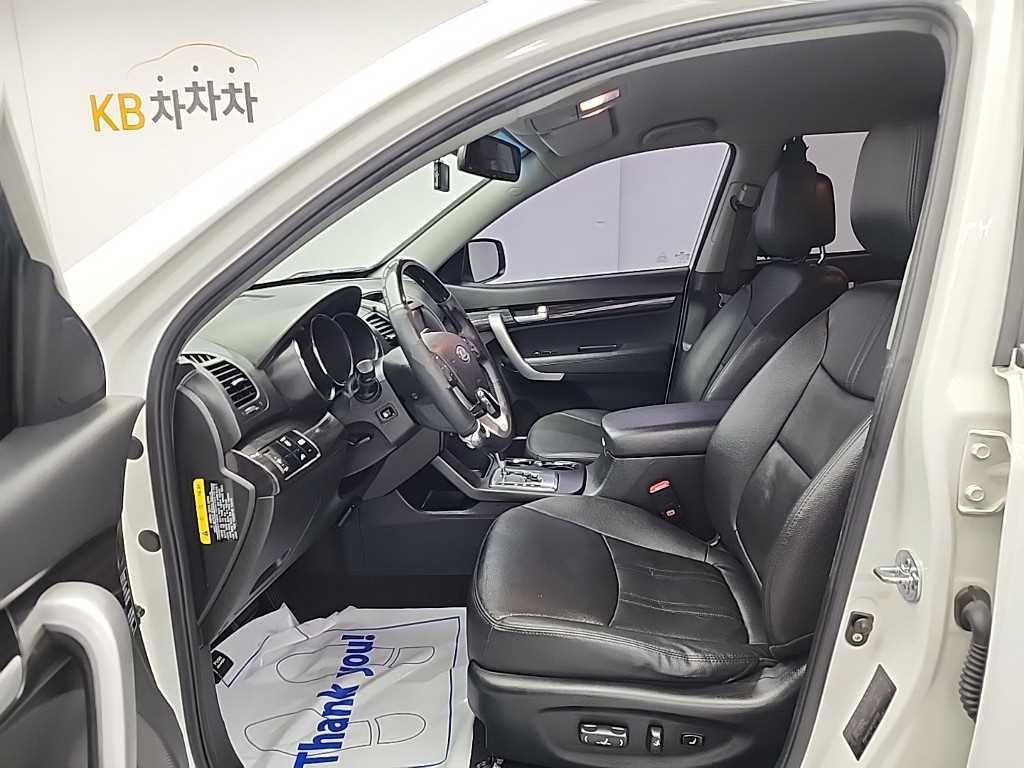 KIA Sorento - Vista 11