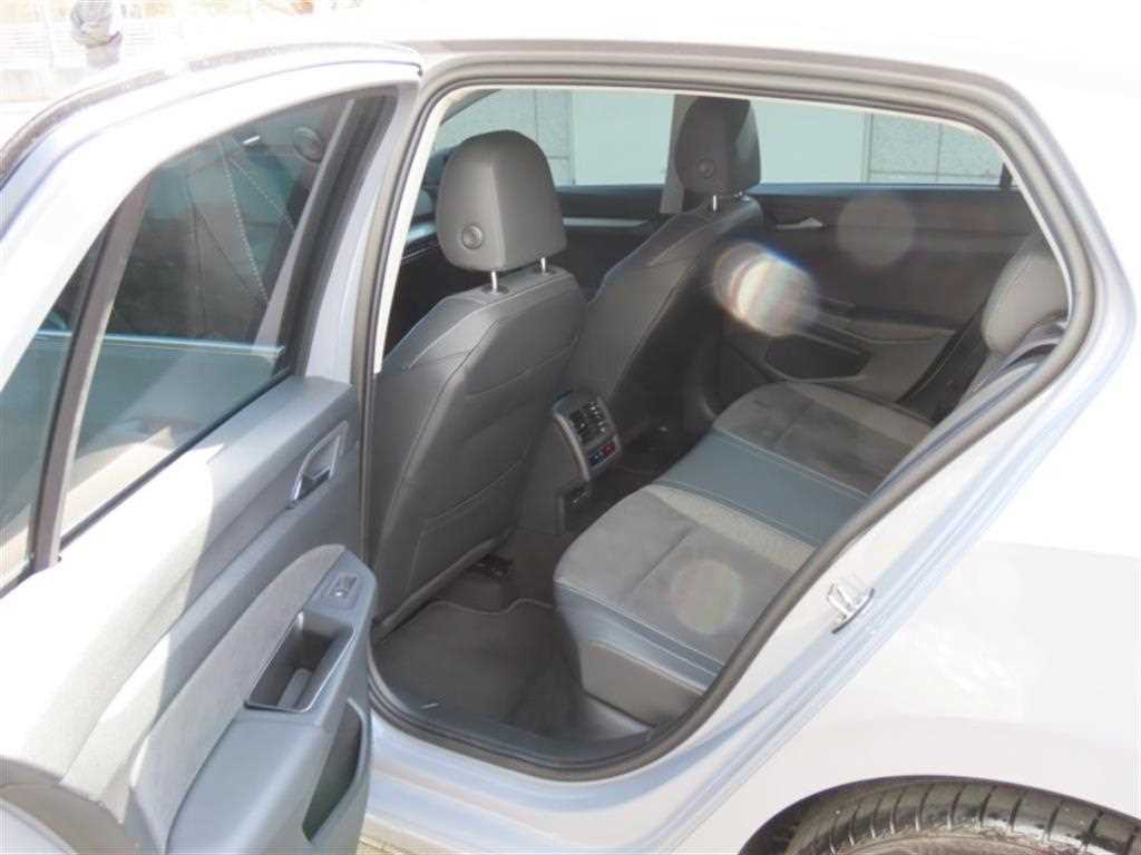 Volkswagen Golf 2025 - Importación desde Corea - HF Imports Iquique - Foto 14