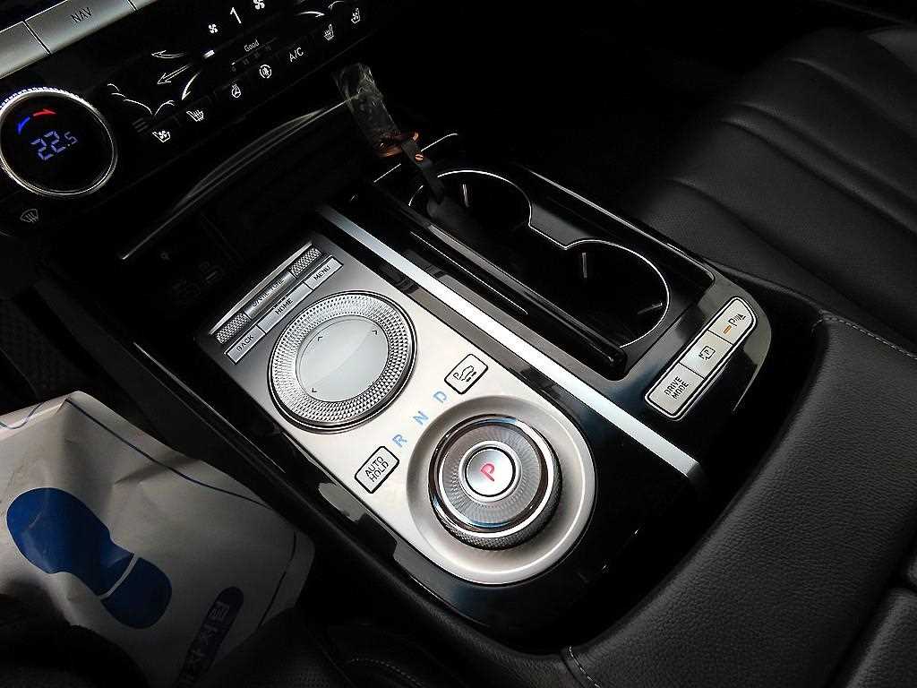 Genesis G80 - Vista 10