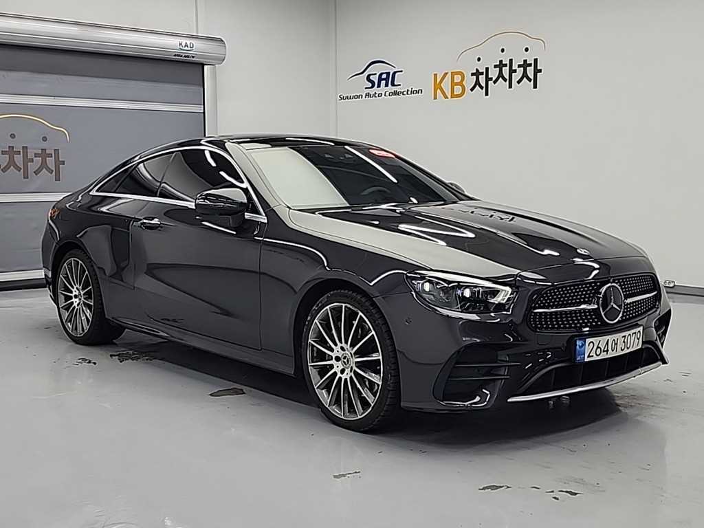 Mercedes Benz E class - Vista 5