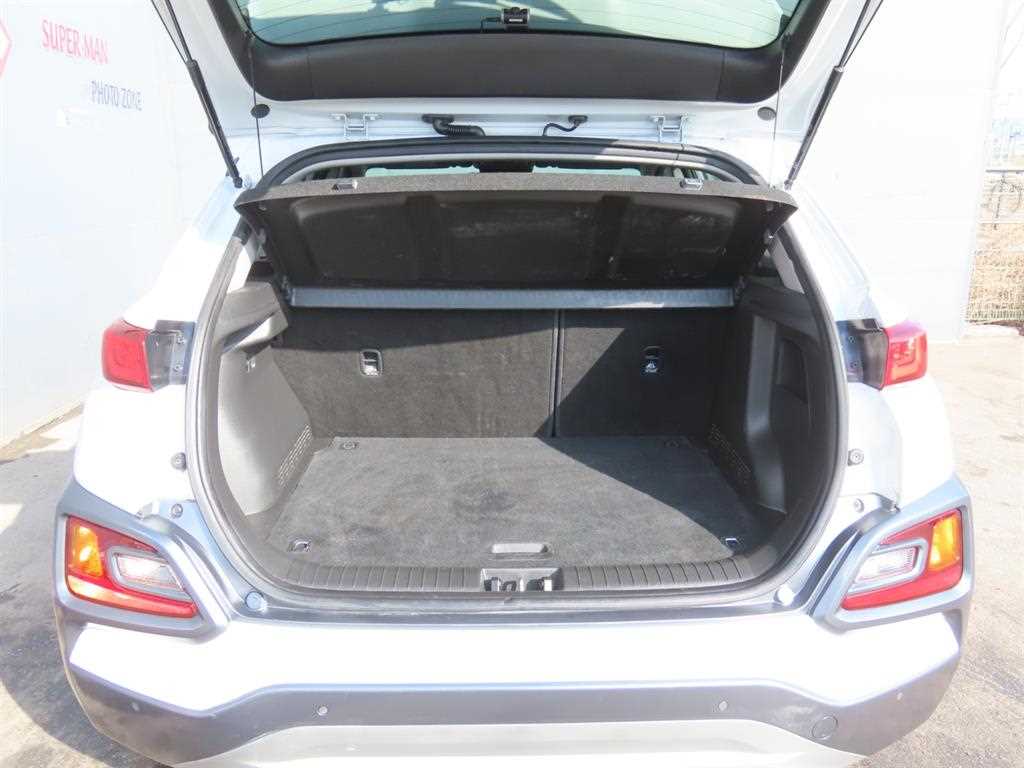 HYUNDAI Kona - Vista 5