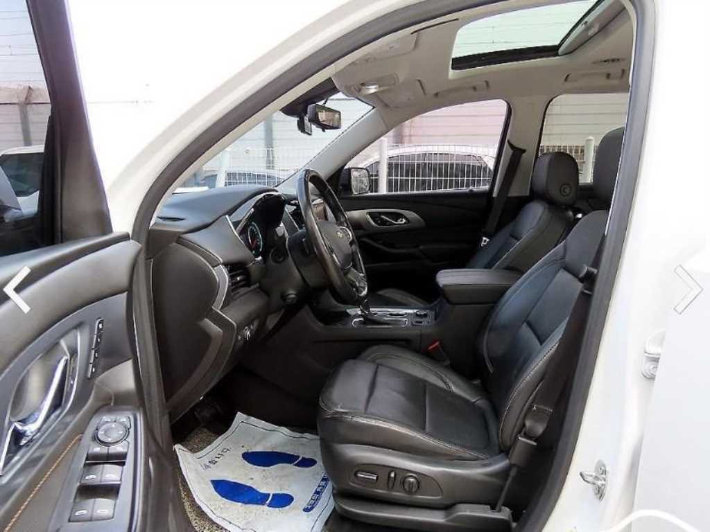 Chevrolet Travers - Vista 5