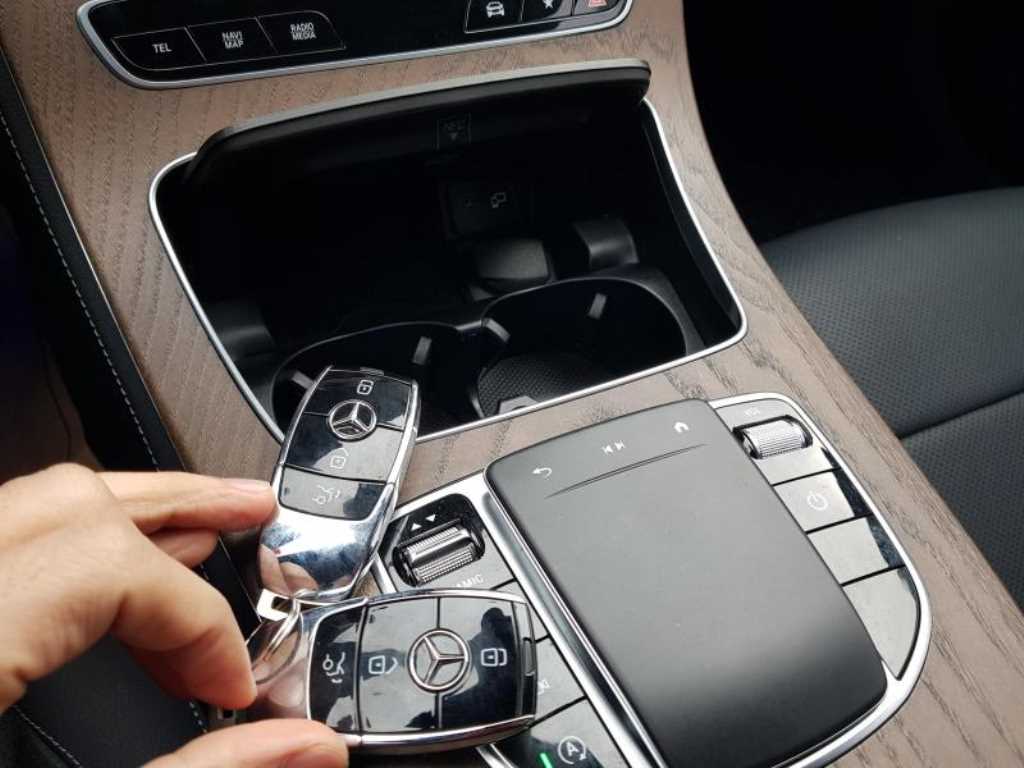 Mercedes Benz E class 2022 Azul - Importación desde Corea - HF Imports Iquique - Foto 17