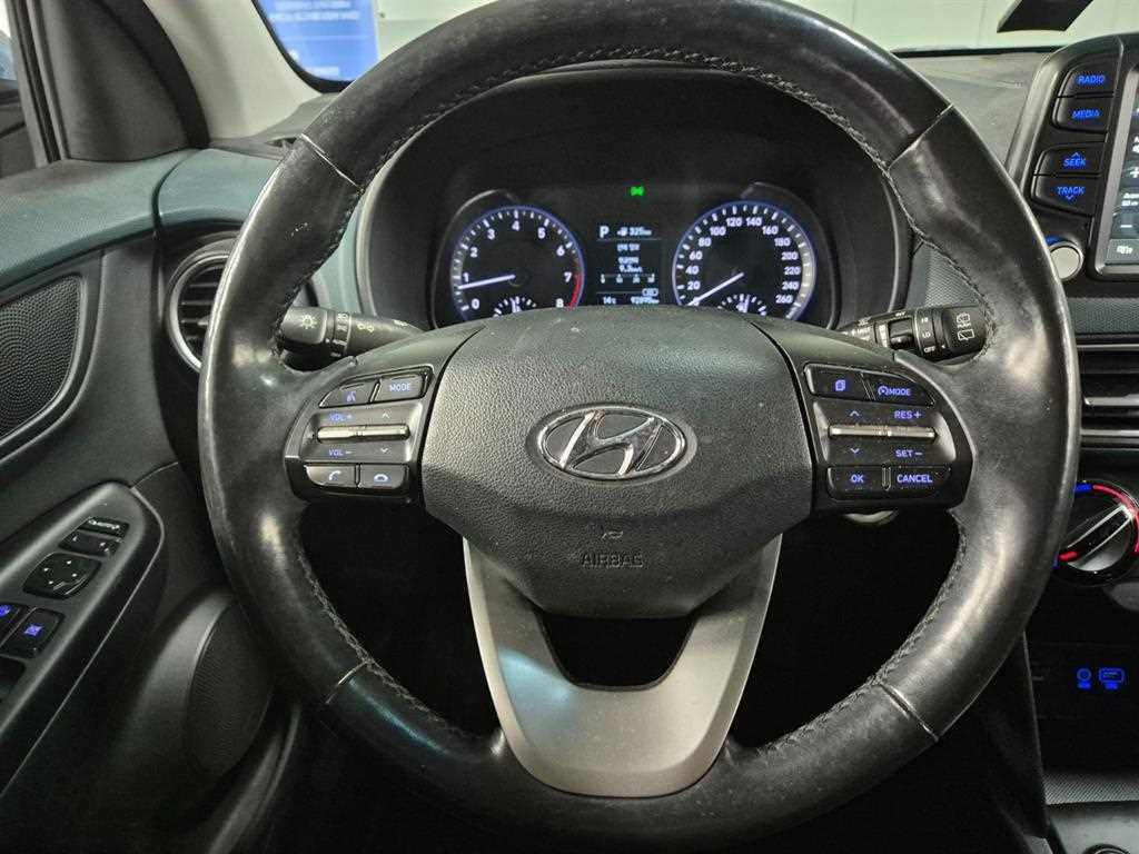 HYUNDAI Kona - Vista 10