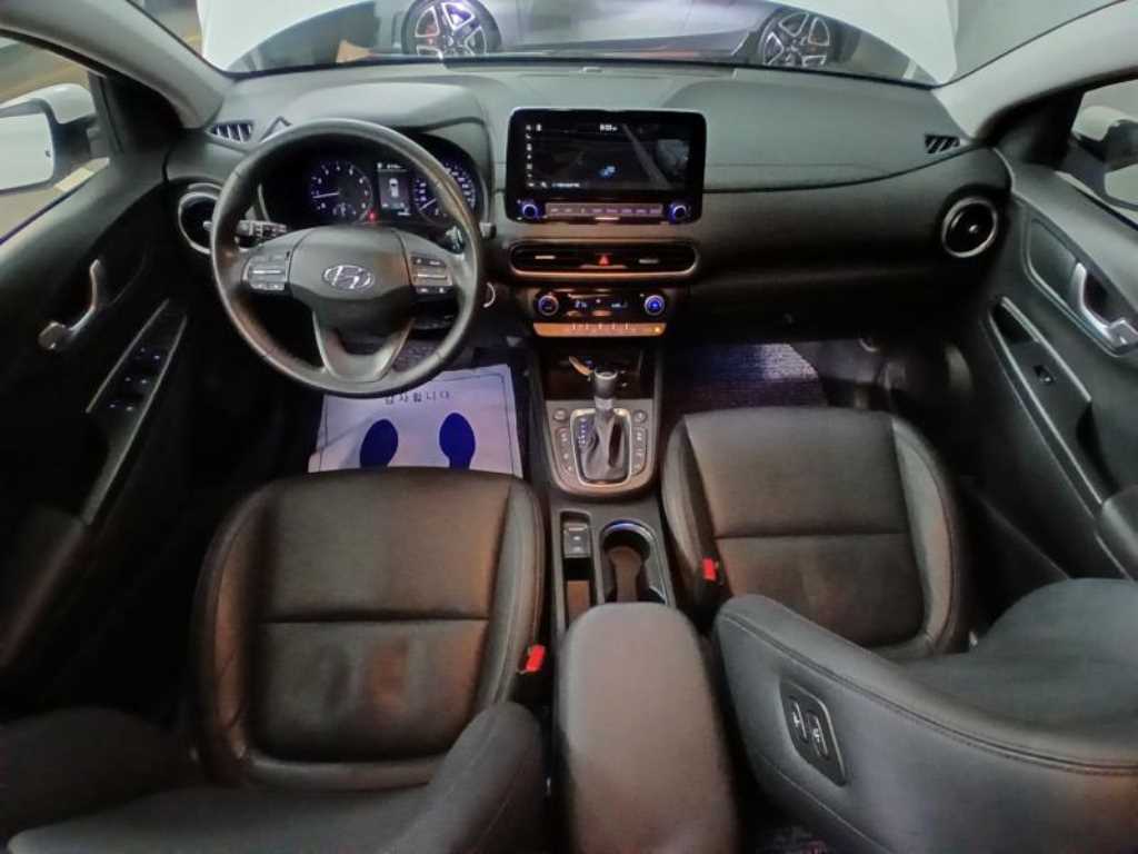 HYUNDAI Kona - Vista 6