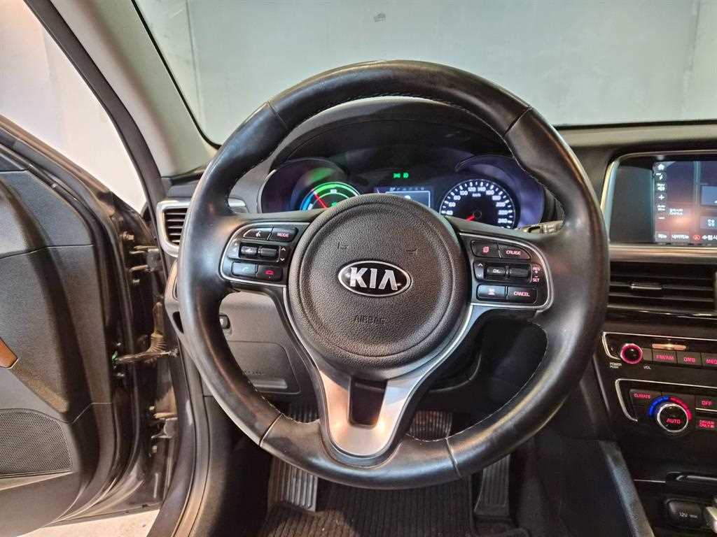 KIA K5 - Vista 9