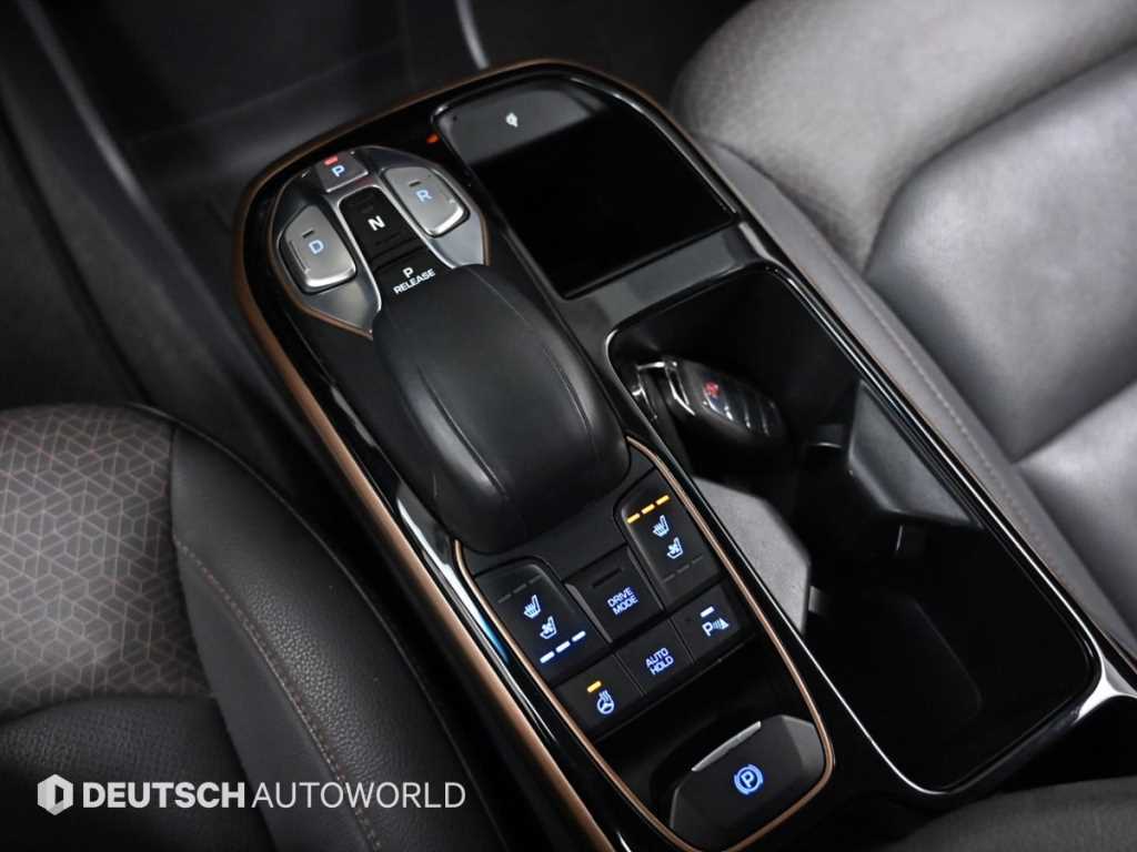 HYUNDAI Ioniq - Vista 9