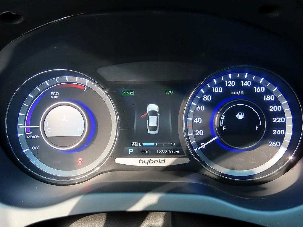 HYUNDAI Grandeur - Vista 9