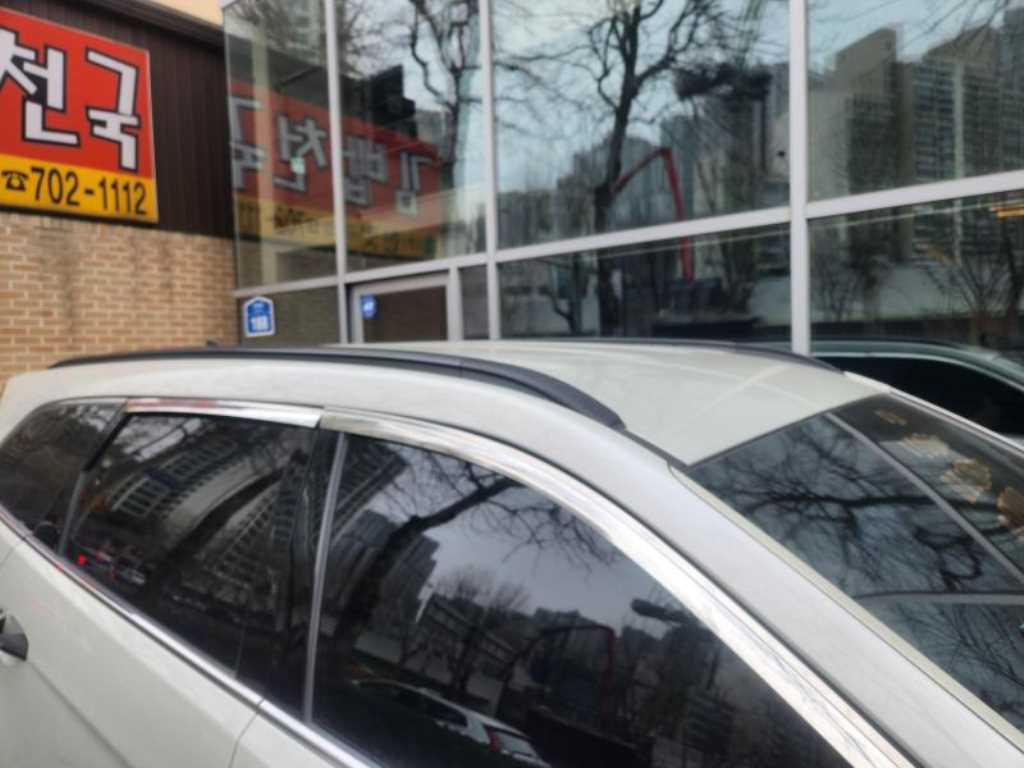 HYUNDAI Maxcruz - Vista 3