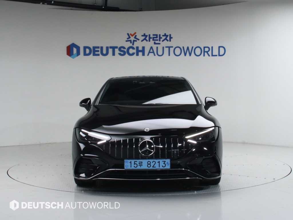 Mercedes Benz EQE - Vista 3