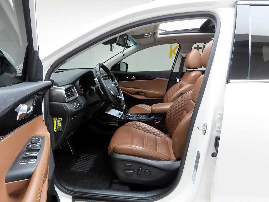 KIA Sorento - Vista 12