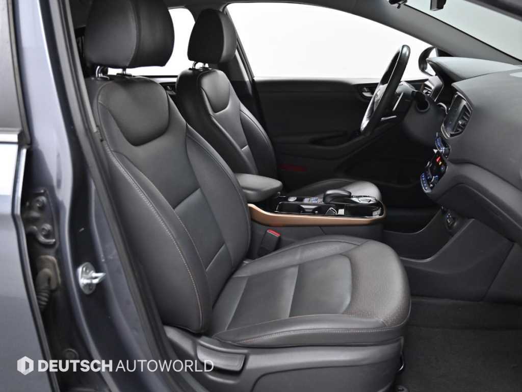 HYUNDAI Ioniq - Vista 10