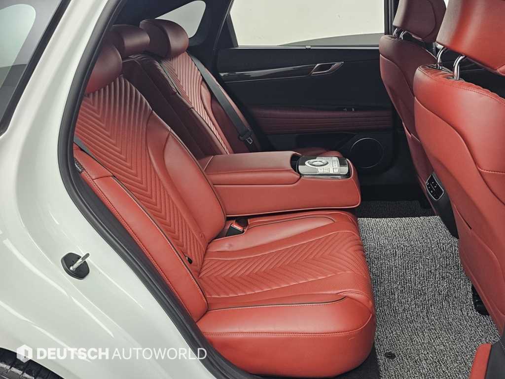 Genesis G80 - Vista 12