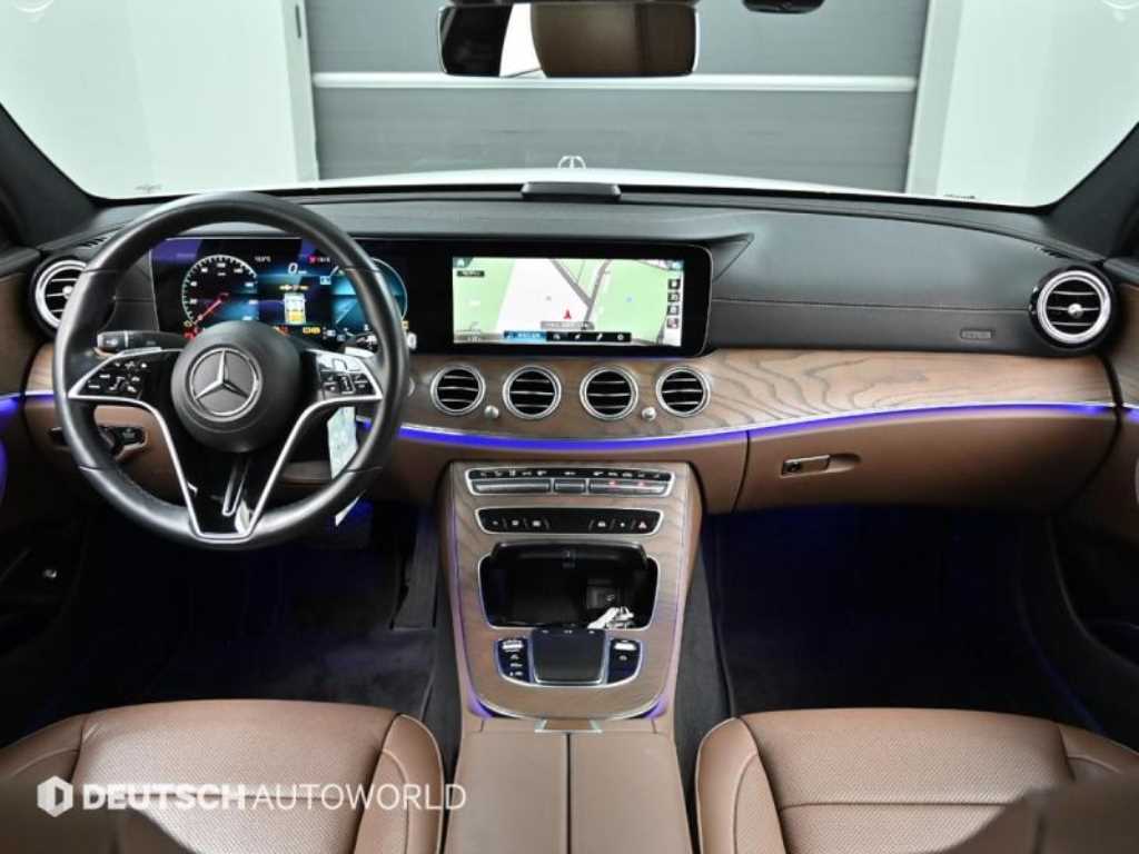 Mercedes Benz E class - Vista 7