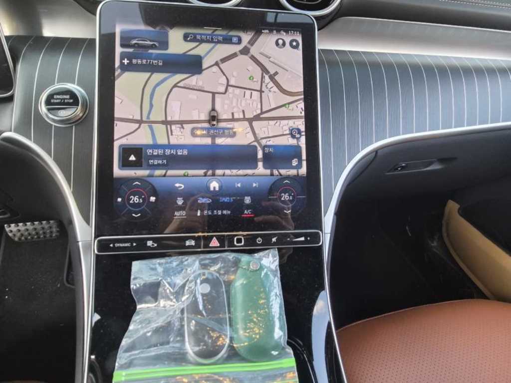 Mercedes Benz GLC Class - Vista 8