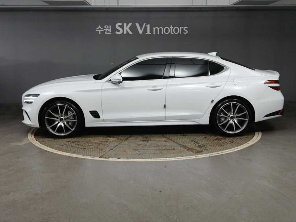 Genesis G70 - Vista 4