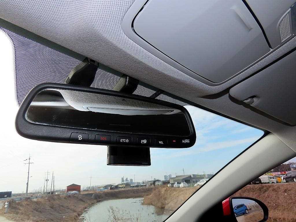 HYUNDAI Avante - Vista 12