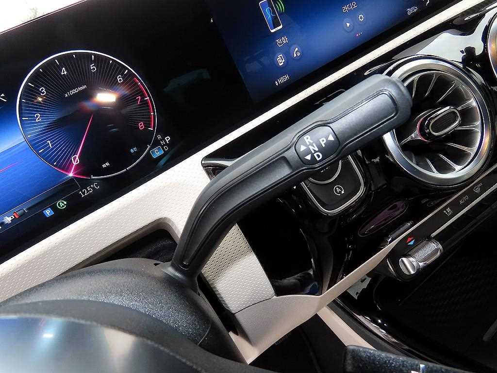 Mercedes Benz A Class - Vista 10