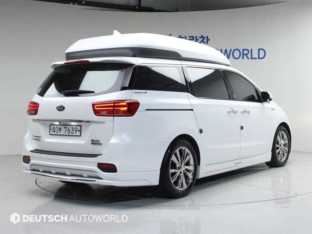 KIA Carnival - Vista 2