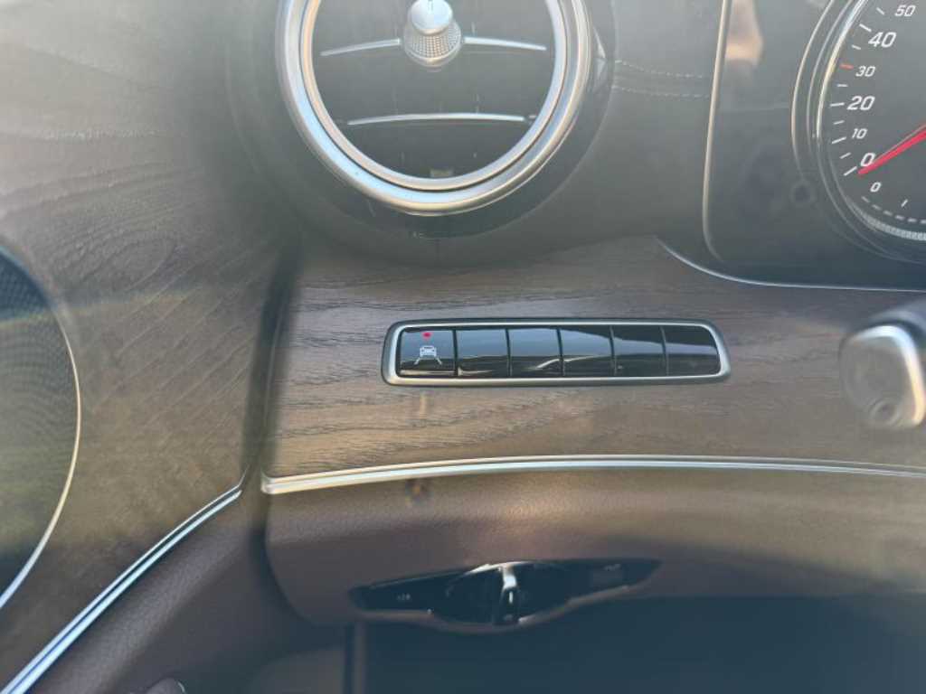 Mercedes Benz E class 2020 Negro - Importación desde Corea - HF Imports Iquique - Foto 13