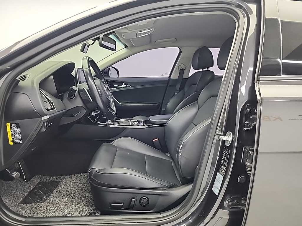 KIA Stinger - Vista 11