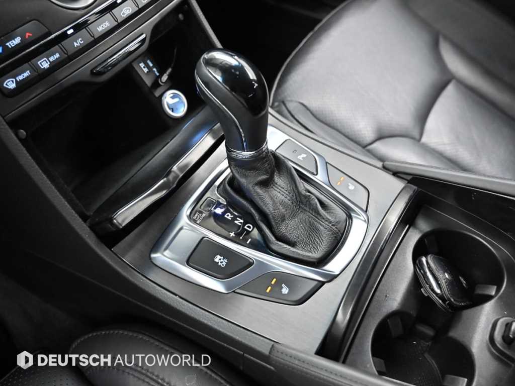 HYUNDAI Grandeur - Vista 9