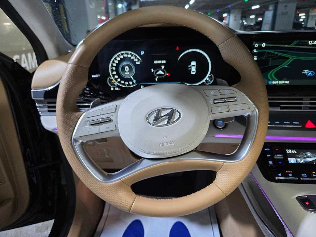 HYUNDAI Grandeur - Vista 9