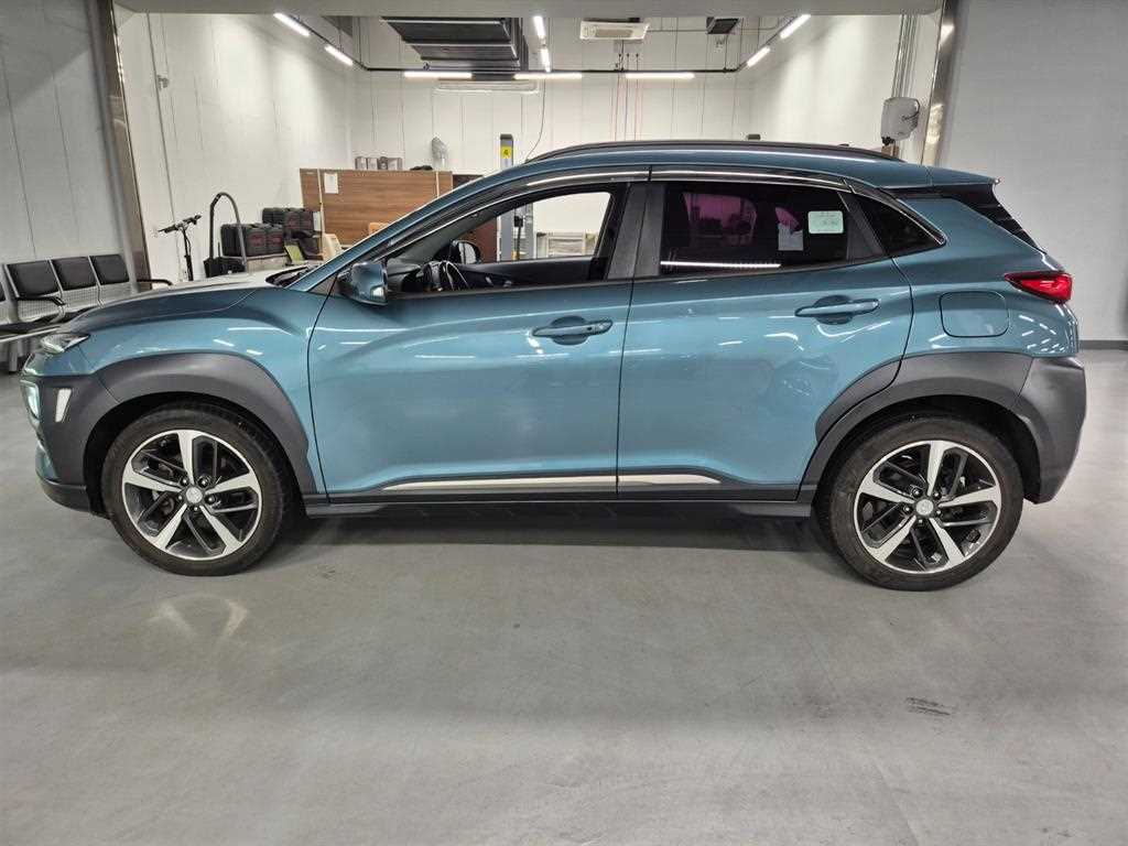 HYUNDAI Kona - Vista 3