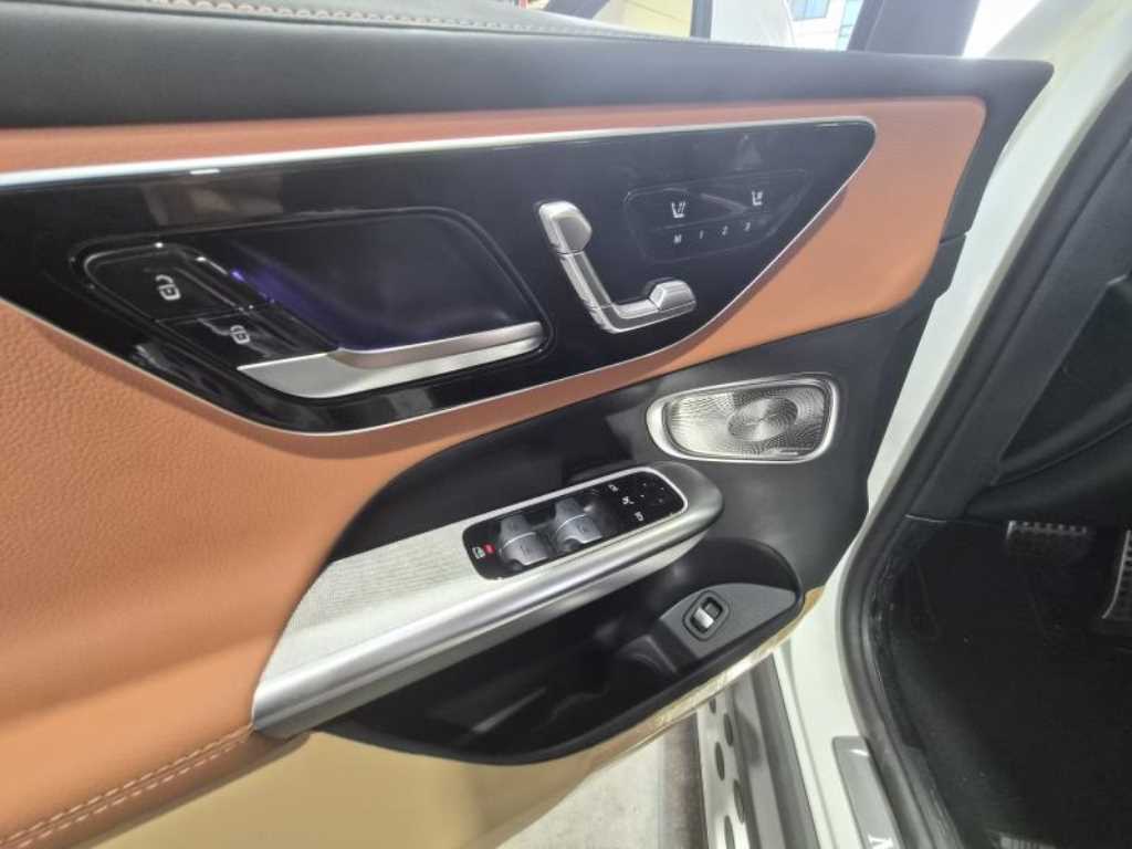 Mercedes Benz GLC Class 2024 Blanco - Importación desde Corea - HF Imports Iquique - Foto 14