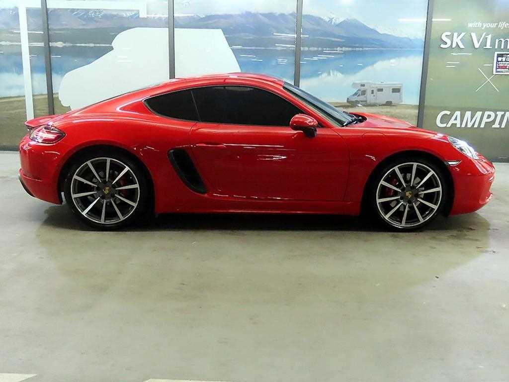 Porsche 718 - Vista 3