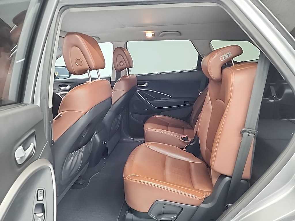 HYUNDAI Maxcruz - Vista 12