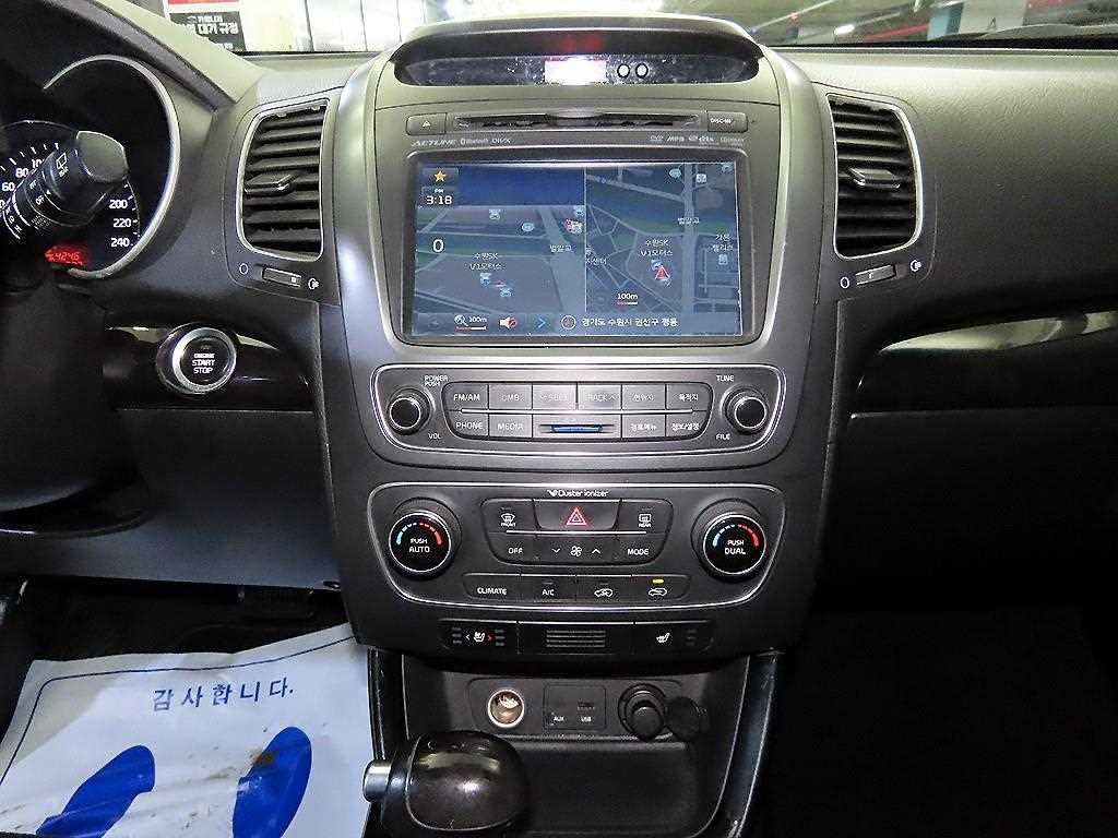 KIA Sorento - Vista 11