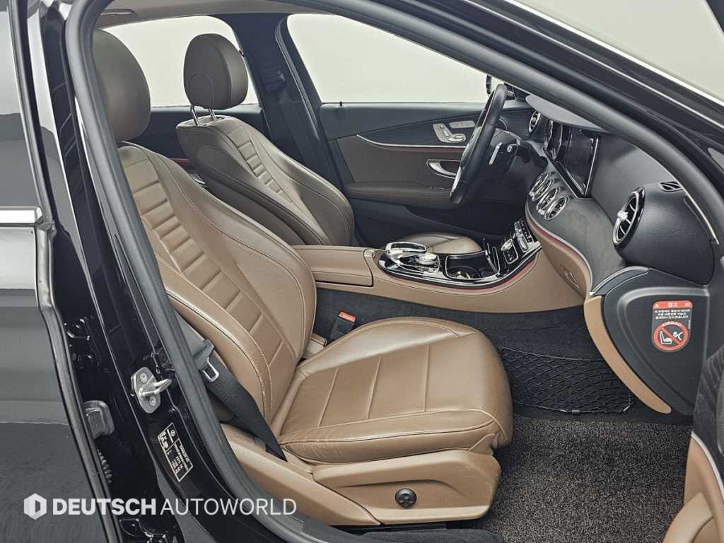 Mercedes Benz E class - Vista 10