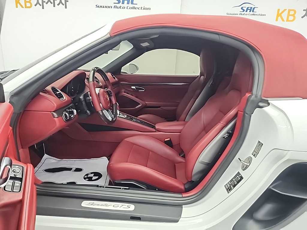 Porsche 718 - Vista 11