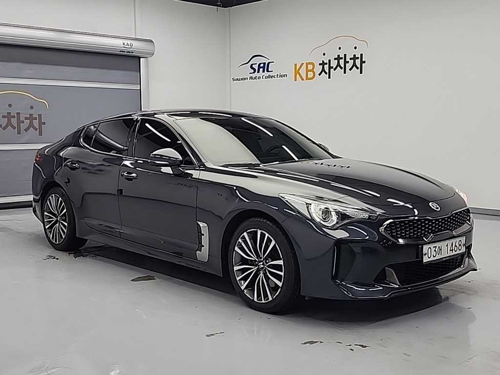 KIA Stinger - Vista 4
