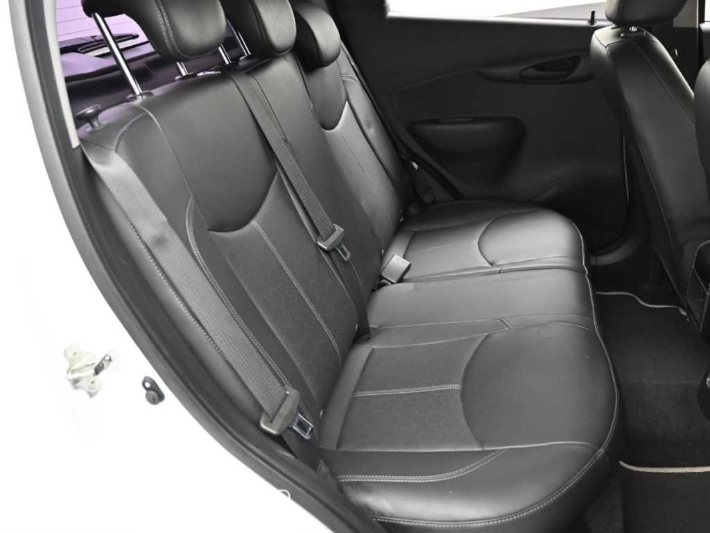 Chevrolet Spark - Vista 12