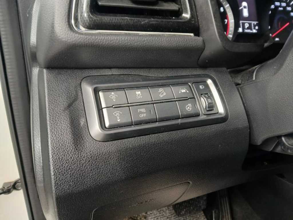 Ssangyong Tivoli - Vista 11