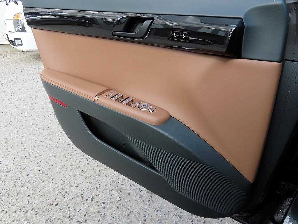 HYUNDAI Grandeur - Vista 12