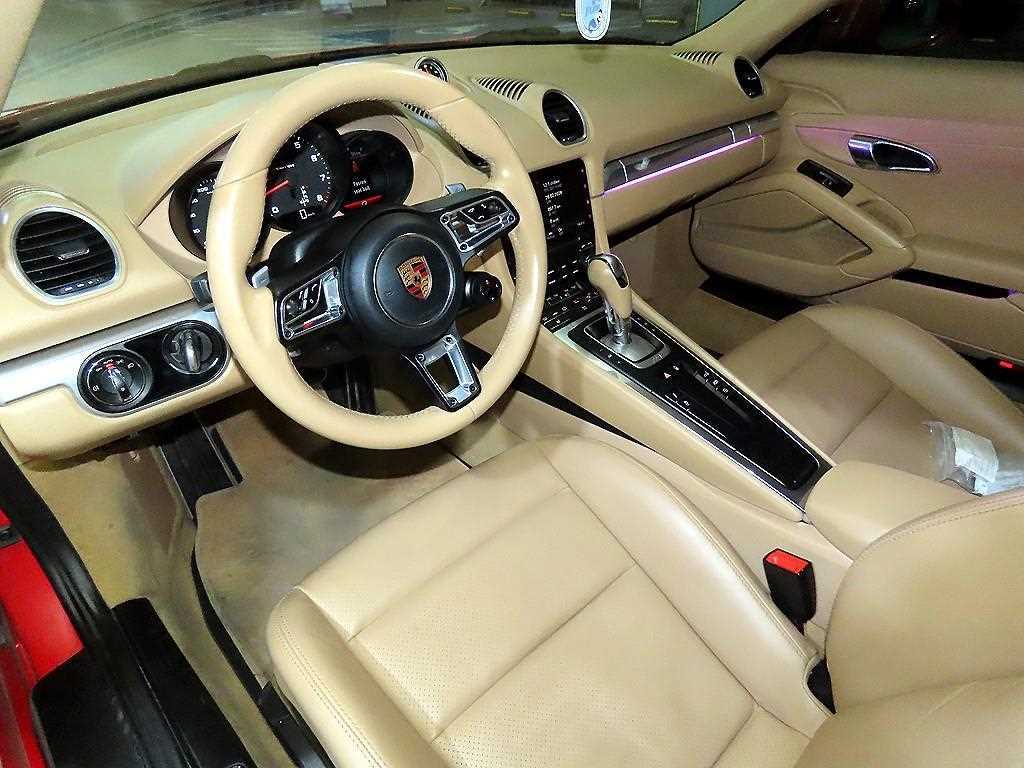 Porsche 718 - Vista 9