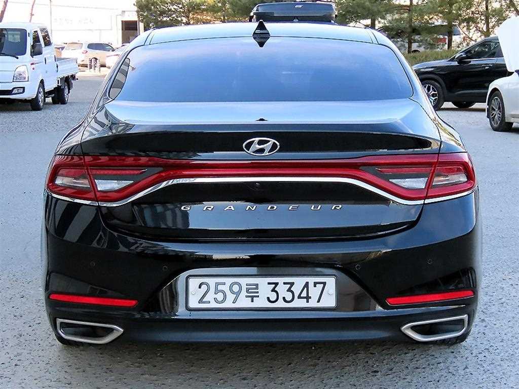 HYUNDAI Grandeur - Vista 4