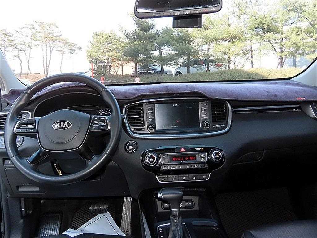 KIA Sorento - Vista 7