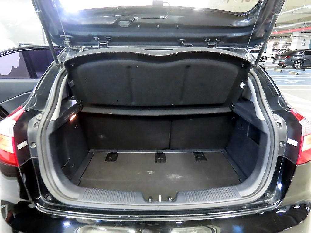 KIA Pride 2014 Negro - Importación desde Corea - HF Imports Iquique - Foto 16